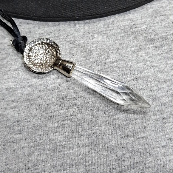 Lovely  Yin Yang Chinese Necklace - Picture 3 of 4